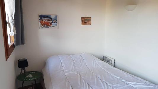 Rent in ski resort 5 room triplex apartment 8 people - Résidence Golf - Les Gets - Bedroom