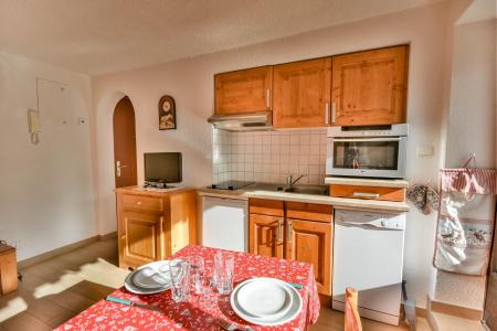 Rent in ski resort 2 room duplex apartment 4 people (159) - Résidence Grizzli - Les Gets - Living room