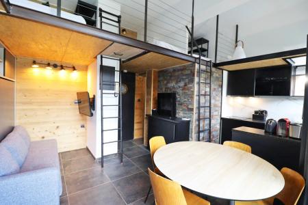 Rent in ski resort Studio mezzanine 4 people (R07) - Résidence Grizzli - Les Gets - Living room