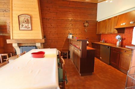 Rent in ski resort 3 room apartment 7 people - Résidence l'Orée des Pistes - Les Gets - Living room