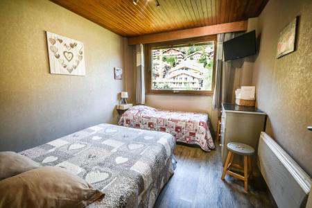 Rent in ski resort 3 room apartment 6 people (2204) - Résidence le By - Les Gets