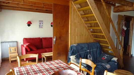 Rent in ski resort 3 room duplex apartment 7 people - Résidence Le Mont Caly - Les Gets - Living room