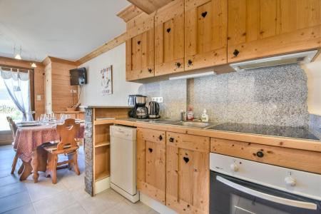 Rent in ski resort 2 room apartment sleeping corner 6 people - Résidence le Montana - Les Gets - Living room