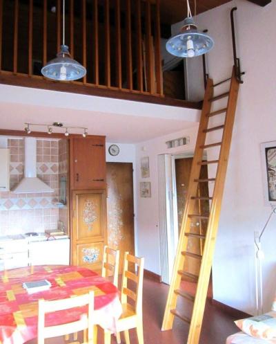 Wynajem na narty Apartament duplex 2 pokojowy 8 osób - Résidence Plein Soleil - Les Gets - Pokój gościnny