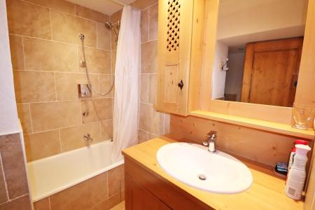 Location au ski Appartement 3 pièces cabine 6 personnes - Résidence Ranfolly - Les Gets - Salle de bain