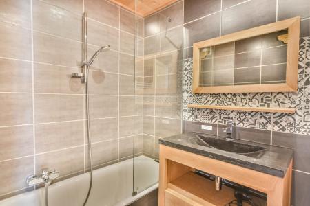 Rent in ski resort 2 room apartment 6 people (2145) - Résidence Sapporo - Les Gets - Bathroom