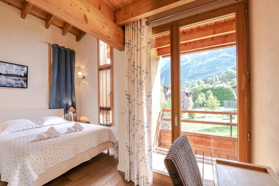 Rent in ski resort 7 room chalet 12 people - Chalet Athina - Les Houches - Bedroom