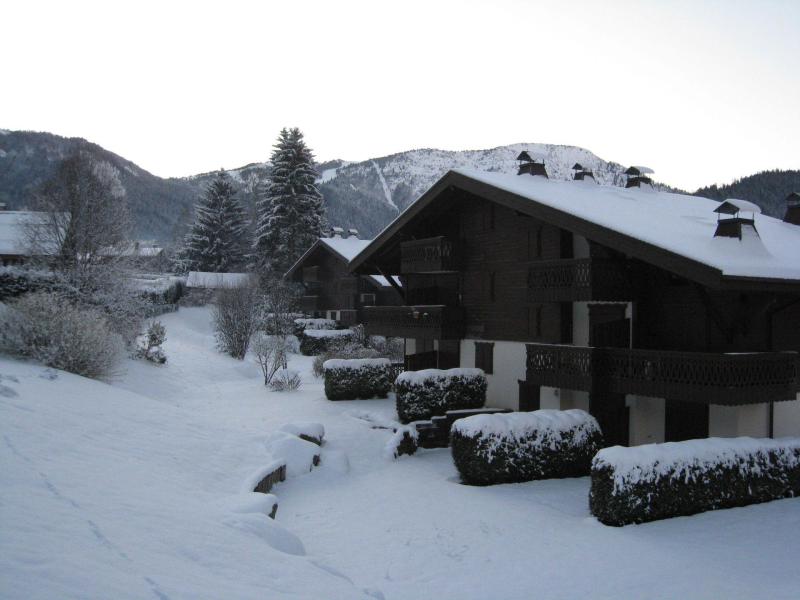 Location au ski Résidence Les Aiguilles Rouges Bât A - Les Houches - Extérieur hiver