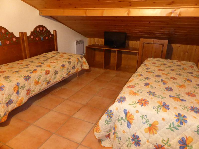 Rent in ski resort 4 room mezzanine apartment 6 people (Vallot 03) - Résidence les Hauts de Chavants - Les Houches - Bedroom