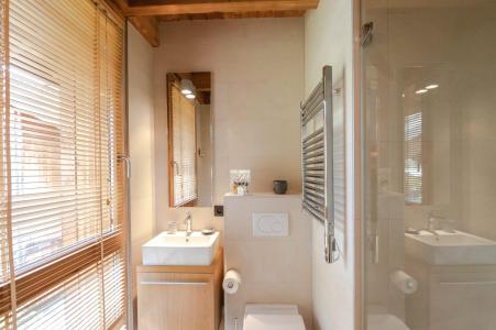 Rent in ski resort 7 room chalet 12 people - Chalet Athina - Les Houches - Shower room