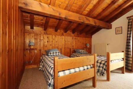 Rent in ski resort 5 room chalet 8 people - Chalet Ulysse - Les Houches - Bedroom