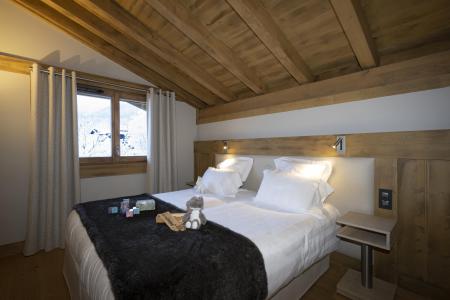 Rent in ski resort 4 room apartment 8 people - Les Chalets Eléna - Les Houches - Bedroom