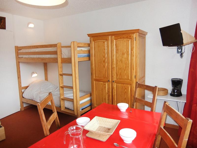 Rent in ski resort 1 room apartment 4 people (3) - Aravis - Les Menuires - Living room