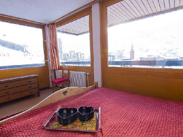 Rent in ski resort 3 room apartment 6 people (2) - Aravis - Les Menuires - Living room