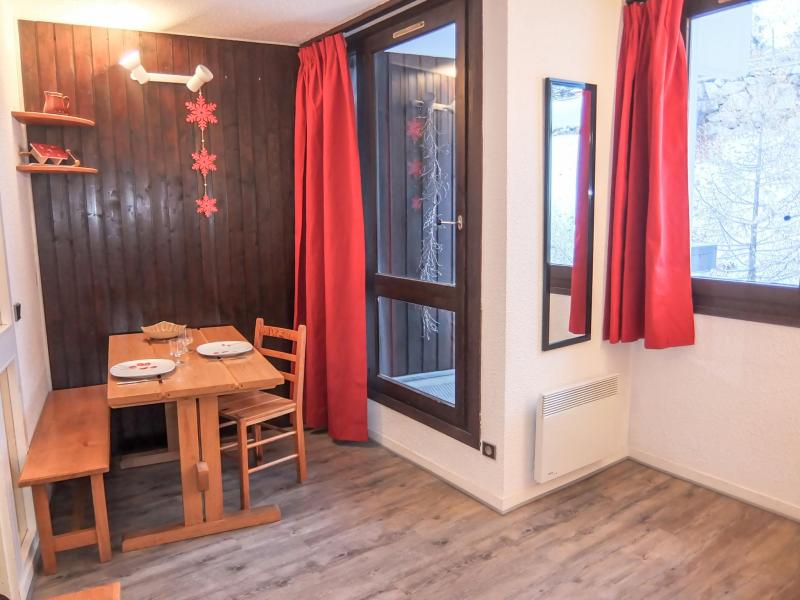 Ski verhuur Appartement 1 kamers 2 personen (3) - Armoise - Les Menuires - Woonkamer