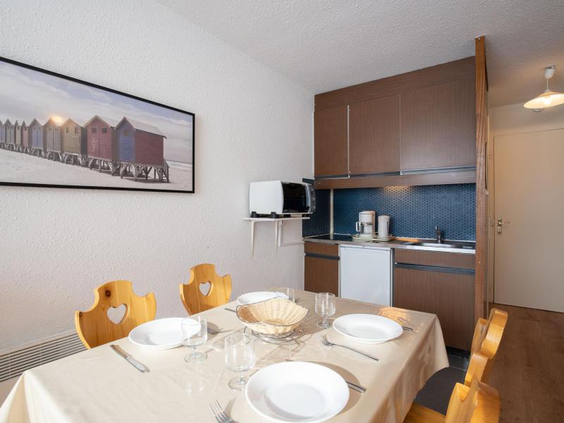 Skiverleih 1-Zimmer-Appartment für 4 Personen (7) - Caron - Les Menuires - Wohnzimmer