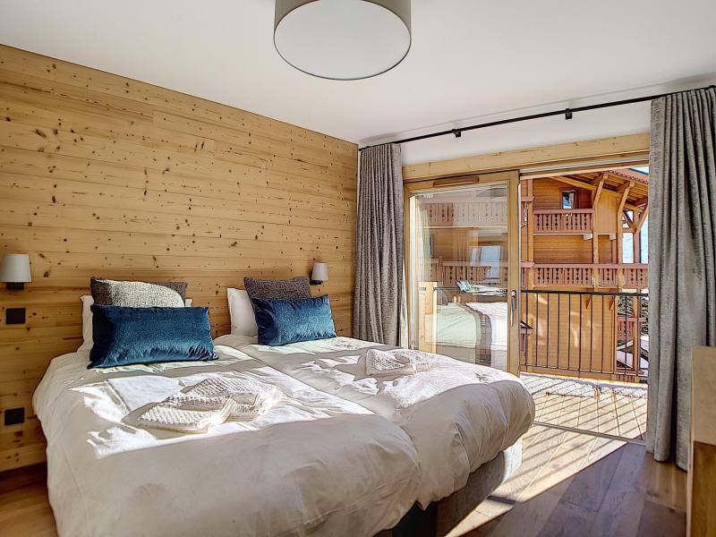 Rent in ski resort 4 room apartment 4-6 people (202) - Chalet 2000 - Les Menuires - Bedroom