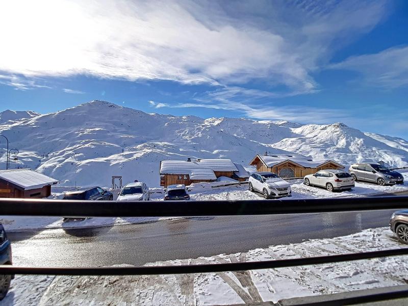 Rent in ski resort 4 room apartment 4-6 people (101) - Chalet 2000 - Les Menuires - Winter outside