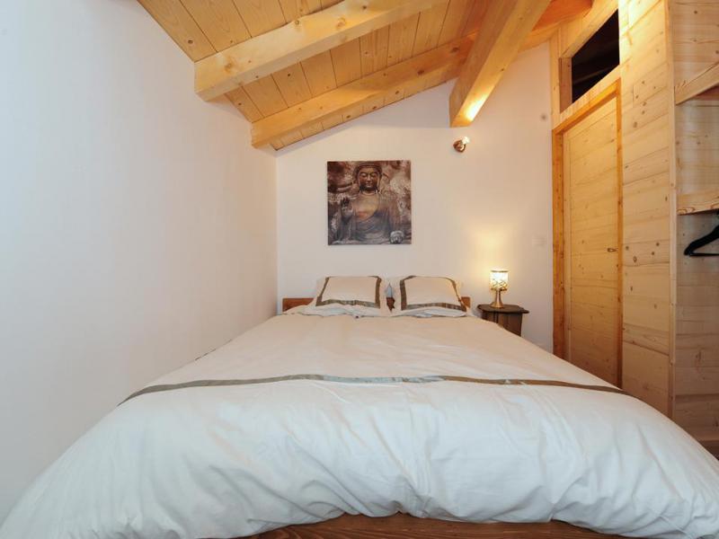 Rent in ski resort 3 room mezzanine apartment 7 people (Christophe) - Chalet Christophe et Elodie - Les Menuires - Bedroom