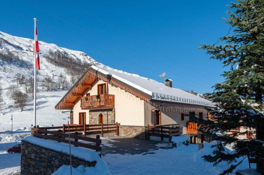 Wynajem na narty Domek górski 13 pokojowy 31 osób (AZUREVA) - Chalet Eterlou - Les Menuires - Zima na zewnątrz