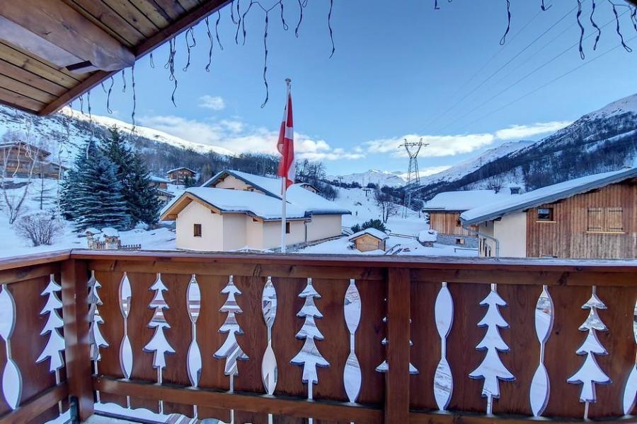 Аренда на лыжном курорте Шале 13 комнат 31 чел. (AZUREVA) - Chalet Eterlou - Les Menuires - зимой под открытым небом