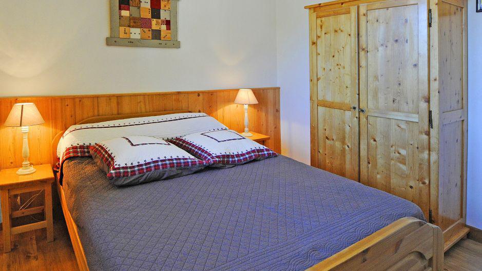 Rent in ski resort 4 room duplex apartment 10 people (3) - Chalet le Cristal - Les Menuires - Bedroom