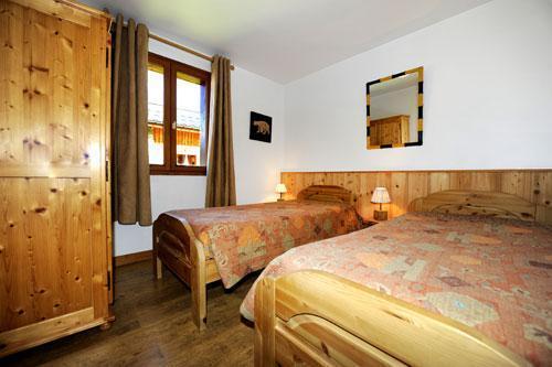 Rent in ski resort 6 room duplex apartment 13 people (1) - Chalet le Cristal - Les Menuires - Single bed