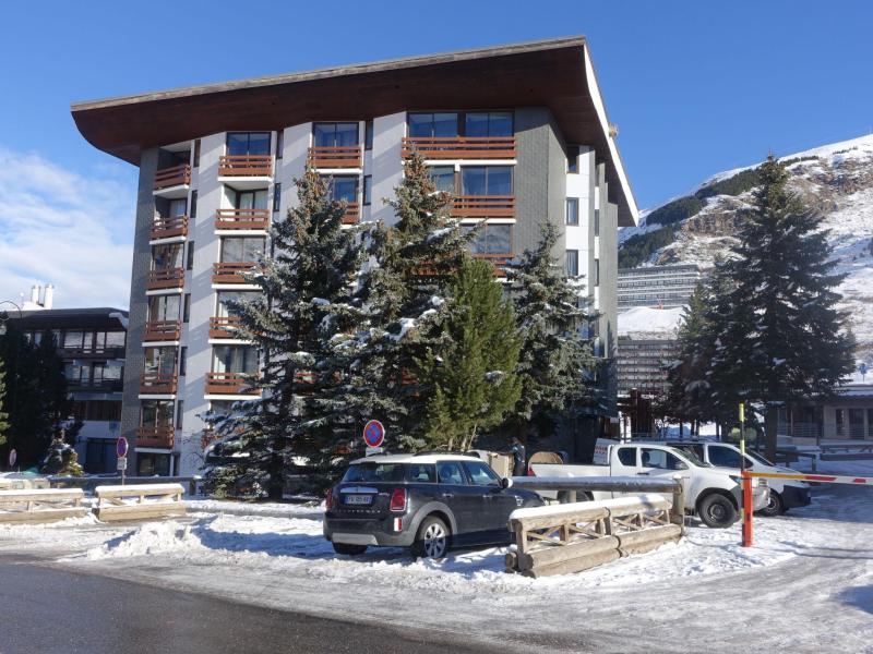 Rent in ski resort Chanteneige la Croisette - Les Menuires - Winter outside