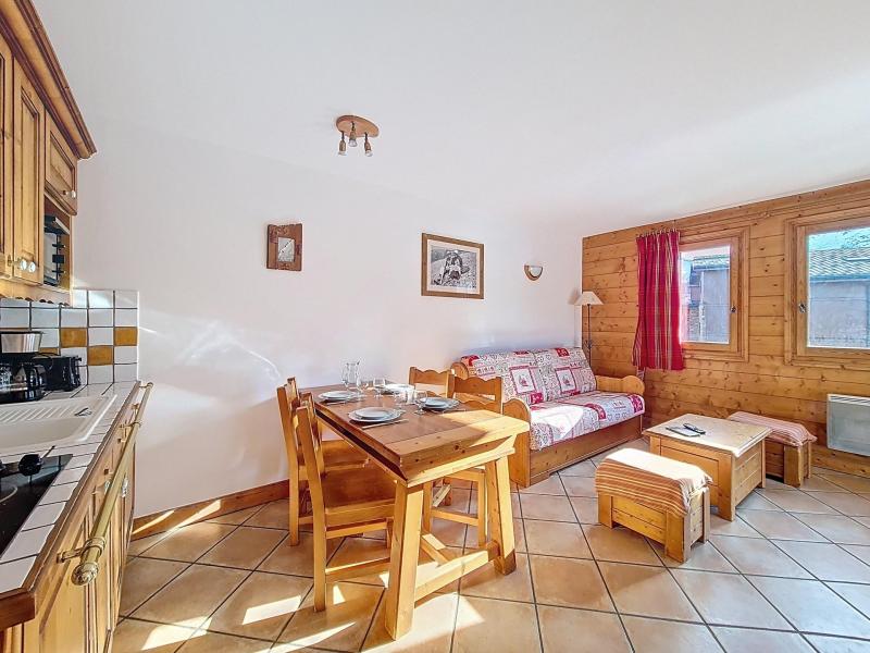 Wynajem na narty Apartament 3 pokojowy 6 osób (E8) - Hameau des Airelles - Les Menuires - Pokój gościnny