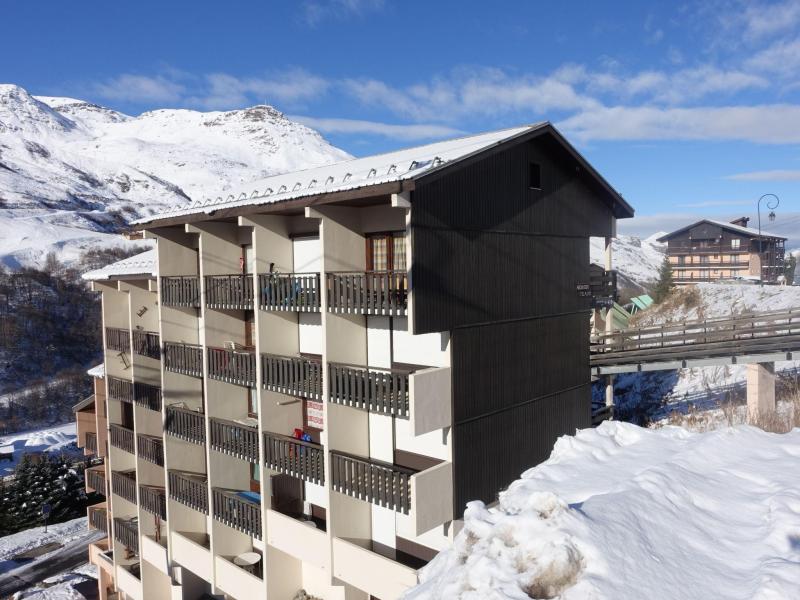 Rent in ski resort L'Argousier - Les Menuires - Winter outside
