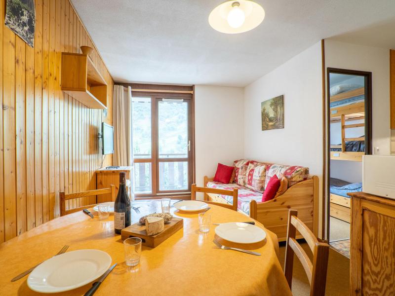 Rent in ski resort 1 room apartment 4 people (8) - L'Astragale - Les Menuires - Living room