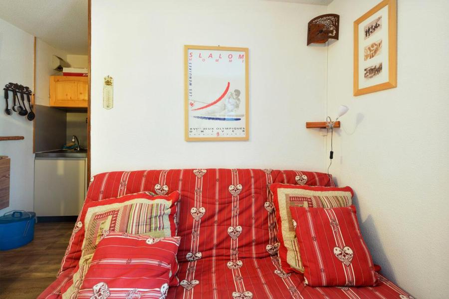 Rent in ski resort 2 room apartment 4 people (516) - La Résidence Astragale - Les Menuires - Apartment