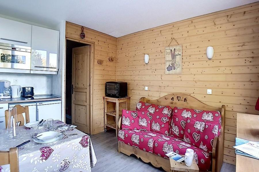 Rent in ski resort Studio sleeping corner 4 people (305) - La Résidence Boëdette - Les Menuires - Living room