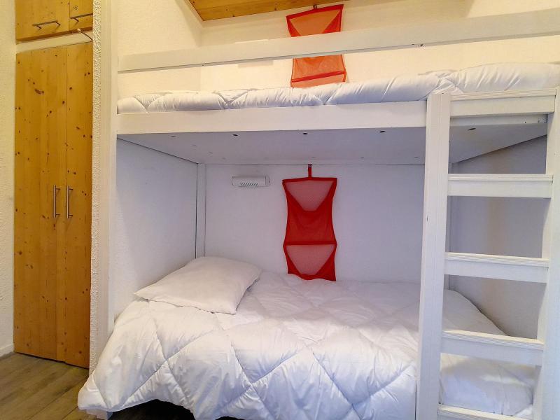 Rent in ski resort Studio sleeping corner 4 people (605) - La Résidence Boëdette - Les Menuires - Bedroom