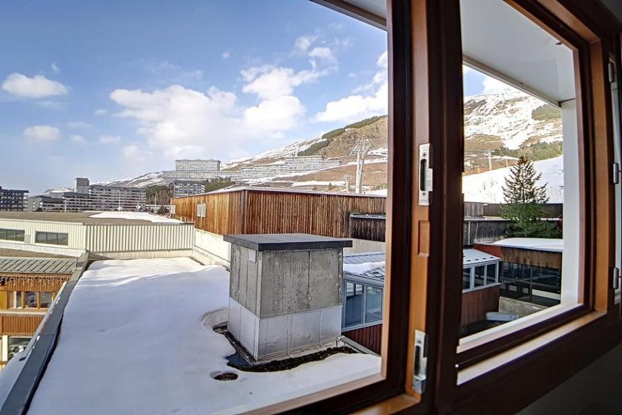 Location au ski Studio 2 personnes (0217) - La Résidence Burons - Les Menuires - Extérieur hiver