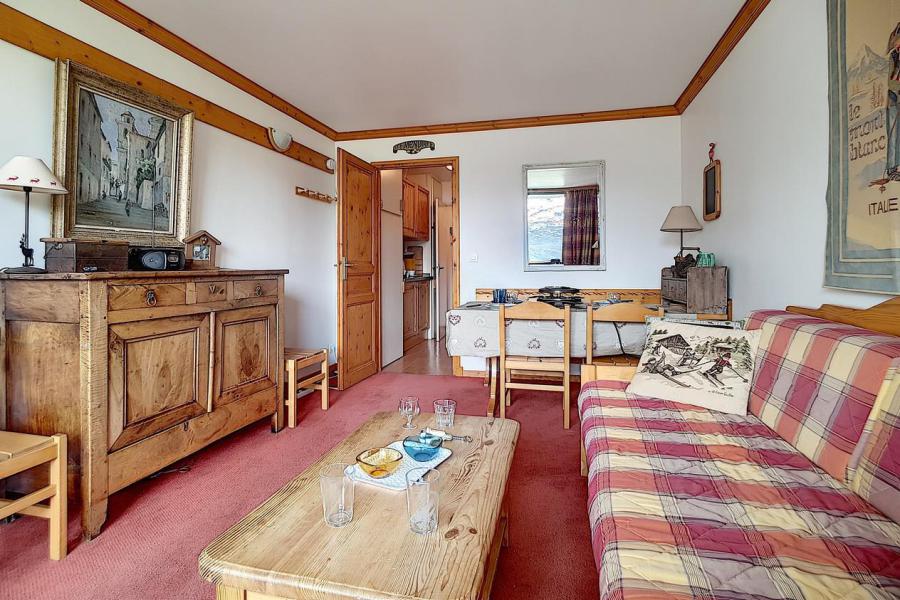 Ski verhuur Appartement 2 kamers 6 personen (809) - La Résidence Burons - Les Menuires - Woonkamer