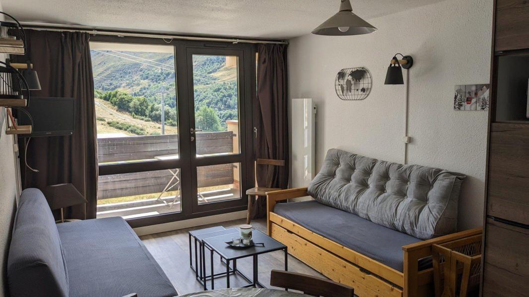 Rent in ski resort 2 room apartment 5 people (201) - La Résidence Caron - Les Menuires - Living room