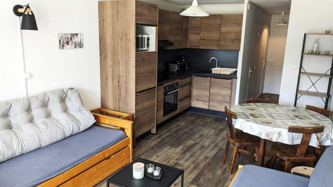 Skiverleih 2-Zimmer-Appartment für 5 Personen (201) - La Résidence Caron - Les Menuires - Wohnzimmer