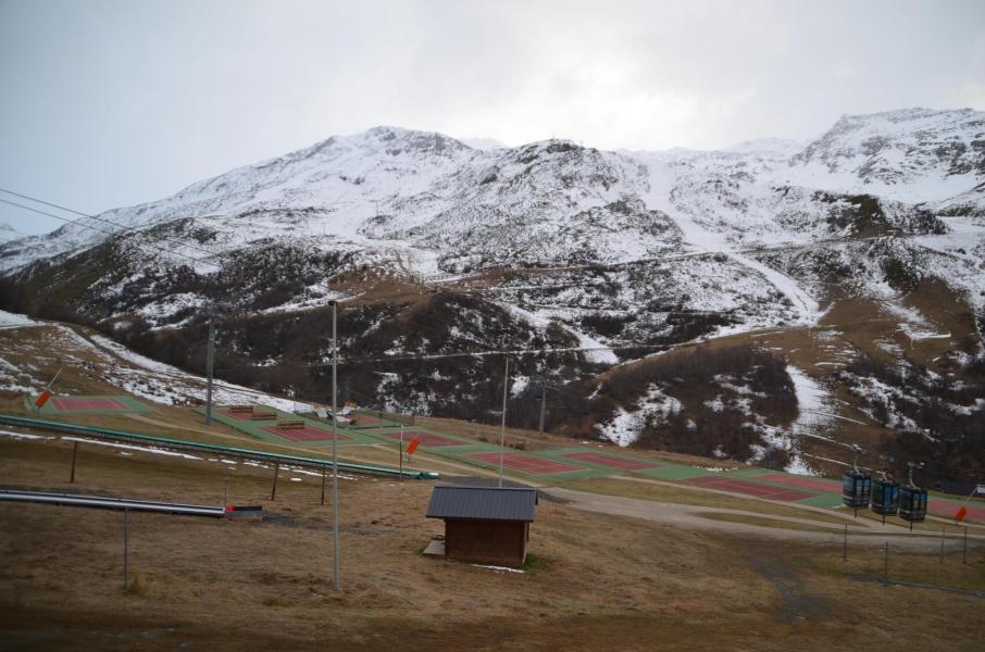 Location au ski Appartement 2 pièces 5 personnes (201) - La Résidence Caron - Les Menuires - Extérieur hiver