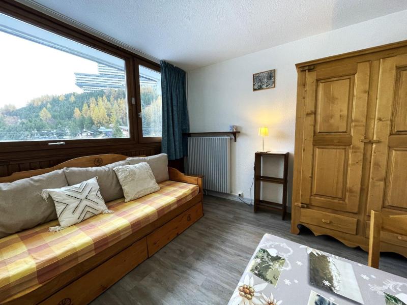 Rent in ski resort Studio 2 people (132) - La Résidence Chavière - Les Menuires - Living room
