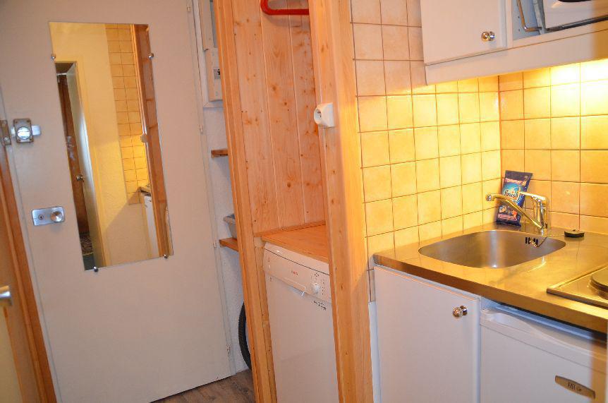 Rent in ski resort Studio 2 people (431) - La Résidence Chavière - Les Menuires - Kitchenette