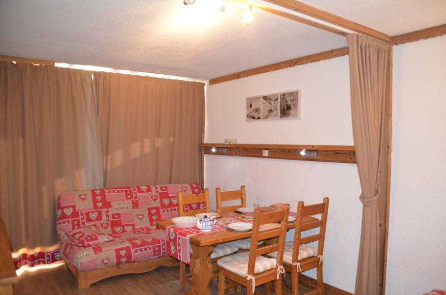 Rent in ski resort Studio 4 people (419) - La Résidence Chavière - Les Menuires - Living room