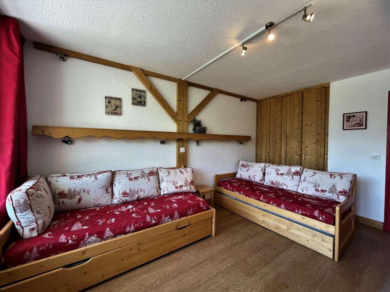 Location au ski Studio 4 personnes (717) - La Résidence Chavière - Les Menuires - Table
