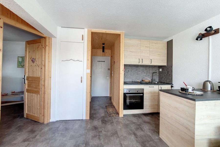 Rent in ski resort 3 room apartment 4 people (0709) - La Résidence Combes - Les Menuires - Kitchen