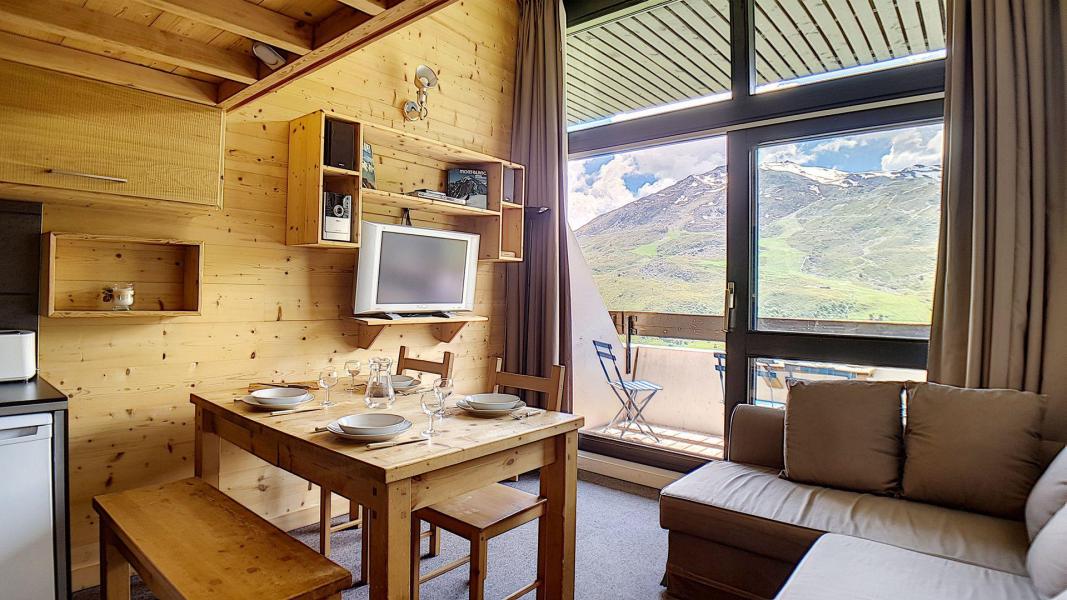 Rent in ski resort 2 room apartment 6 people (713) - La Résidence Côte Brune - Les Menuires - Living room