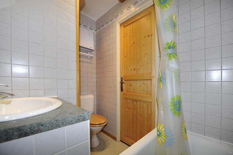 Rent in ski resort 2 room mezzanine apartment 4 people (143) - La Résidence l'Argousier - Les Menuires - Apartment