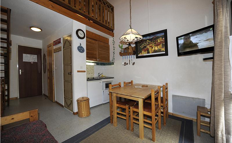 Rent in ski resort 2 room mezzanine apartment 4 people (143) - La Résidence l'Argousier - Les Menuires - Inside