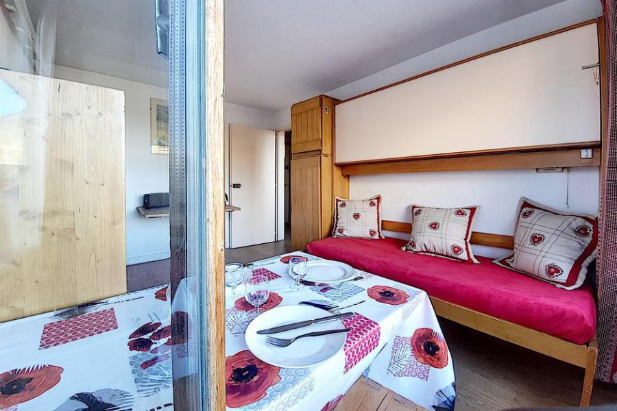 Rent in ski resort 2 room apartment 4 people (128) - La Résidence la Chavière - Les Menuires - Apartment