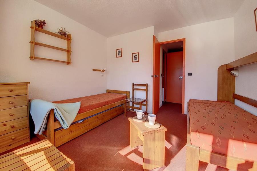 Rent in ski resort 2 room apartment 5 people (621) - La Résidence la Chavière - Les Menuires - Bedroom