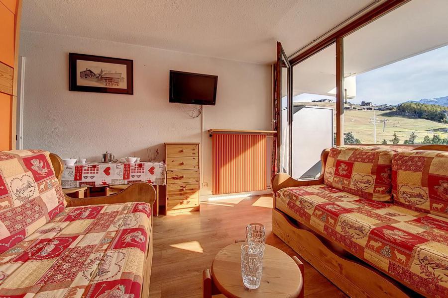 Rent in ski resort Studio 4 people (215) - La Résidence la Chavière - Les Menuires - Living room